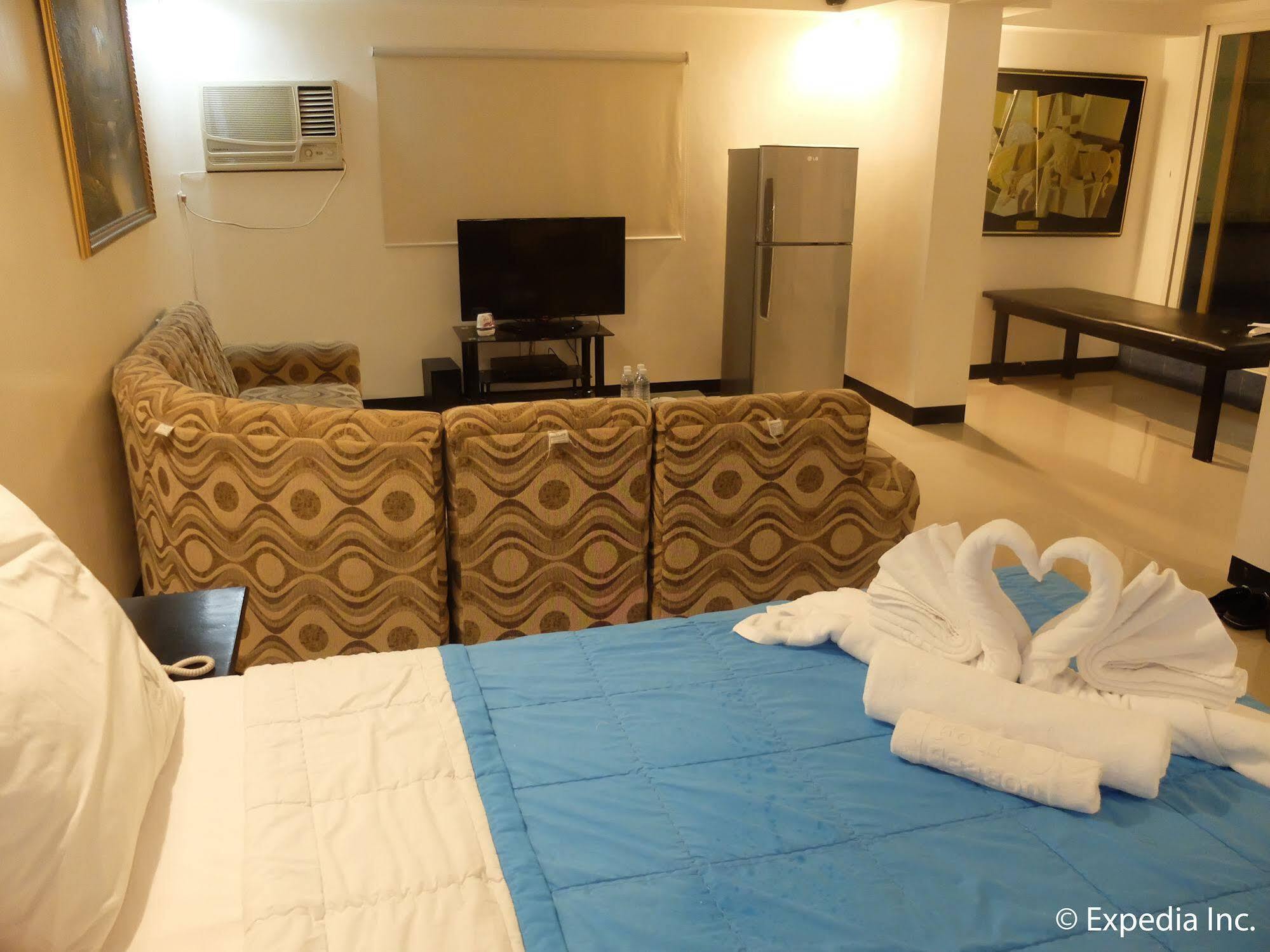 Vf Four Season Hotel Angeles Bagian luar foto