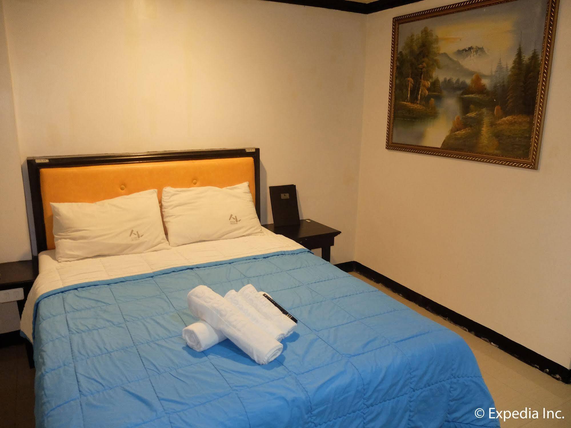 Vf Four Season Hotel Angeles Bagian luar foto